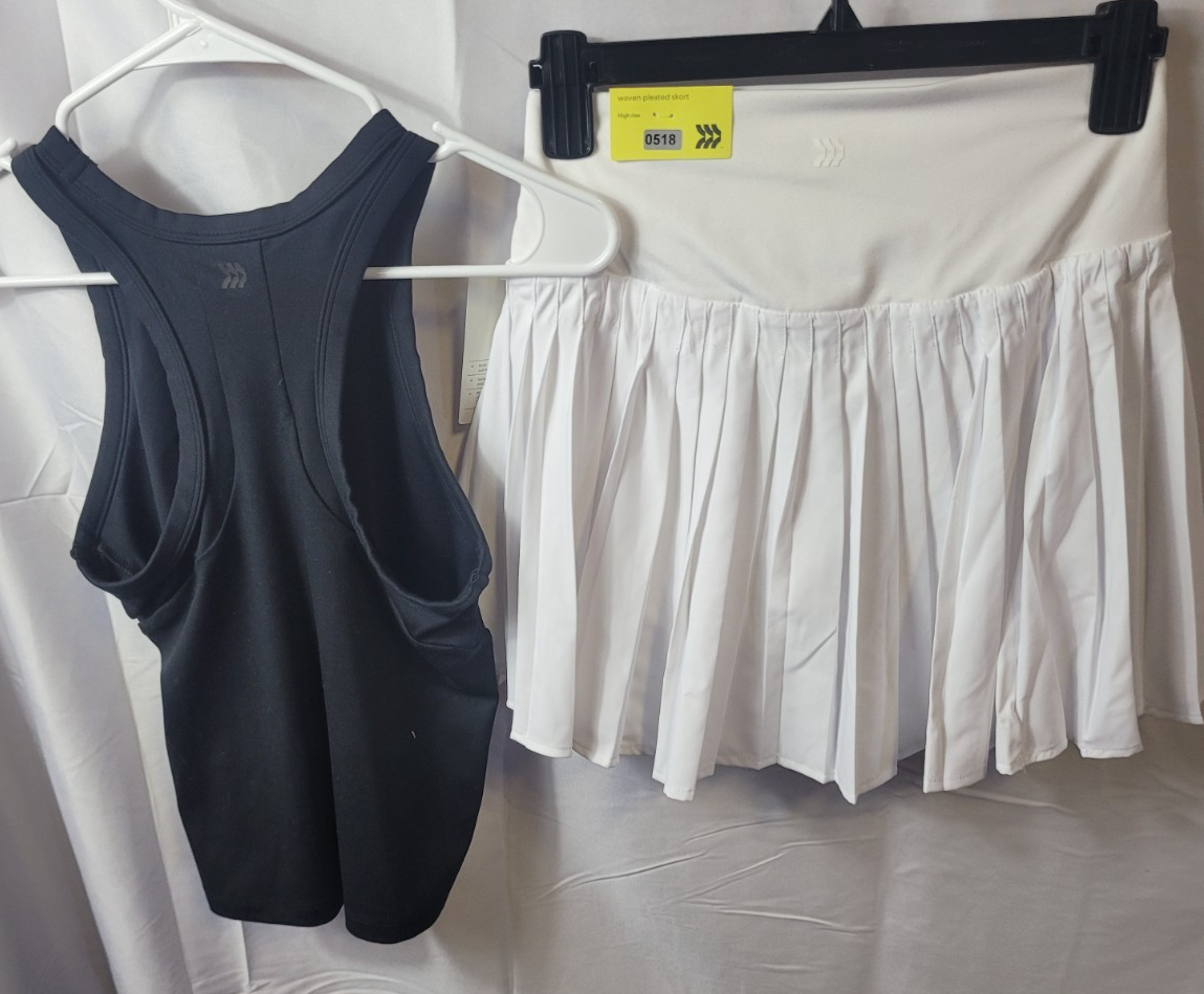 Womens extra small work out outfit - Image 1