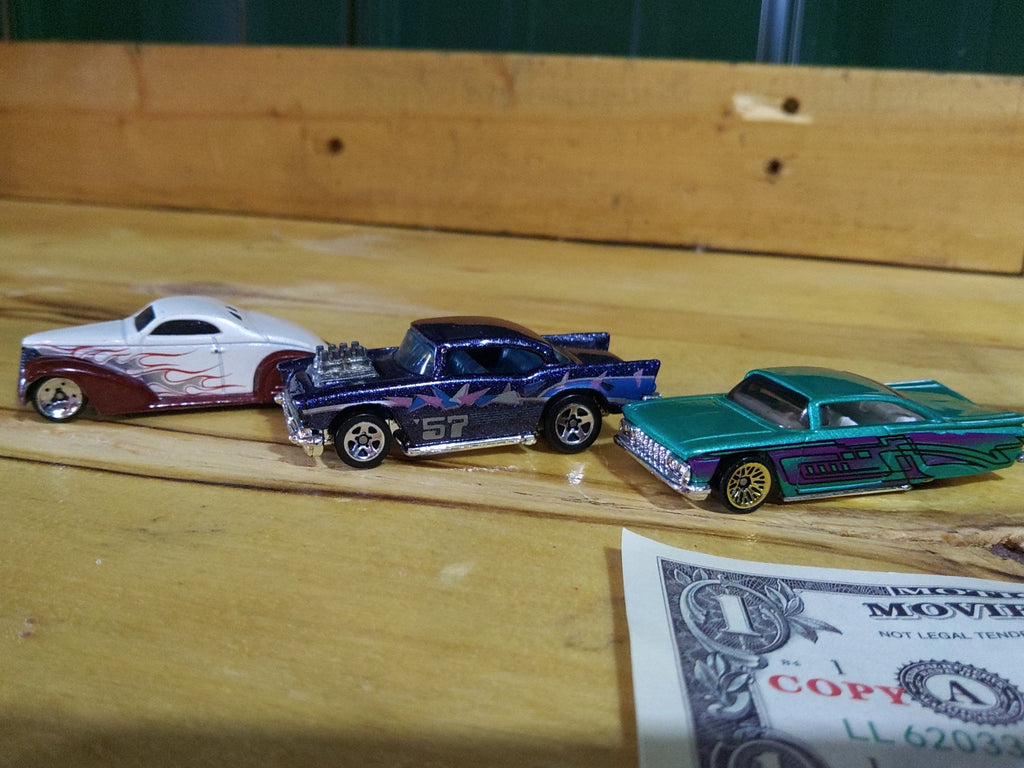 Vintage Die-Cast Car Collection – 7 Cars – Hot Wheels & Matchbox Mixed Lot - Image 4
