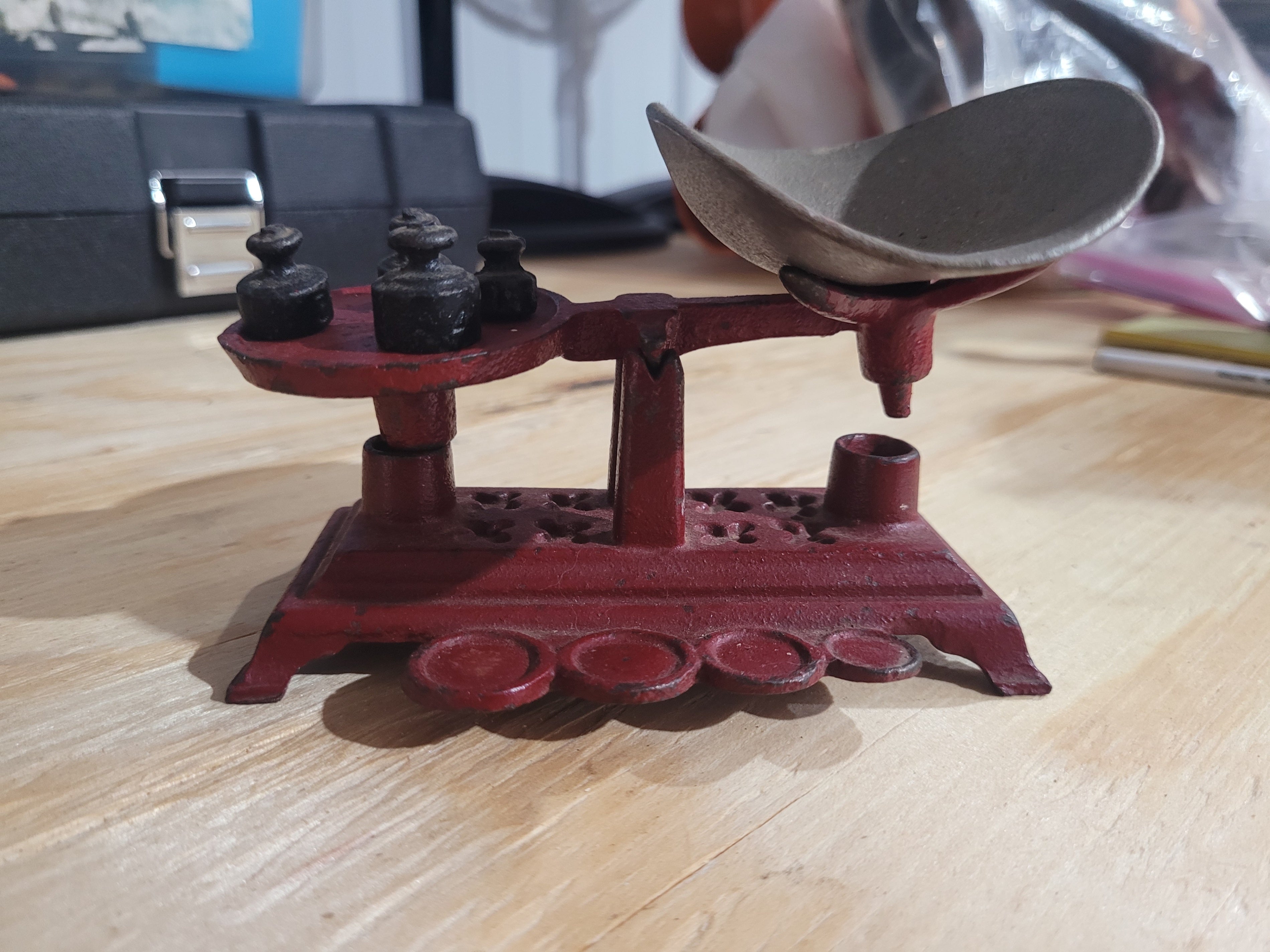 Antique Cast Iron Balance Scale w/ Weights – Primitive Red Finish - Image 1