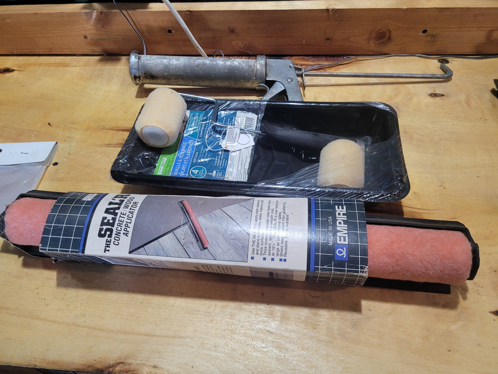 Concrete & Painting Supply Lot – Caulk Gun, Paint Tray, Rollers & Concrete Sealer Applicator - Image 1