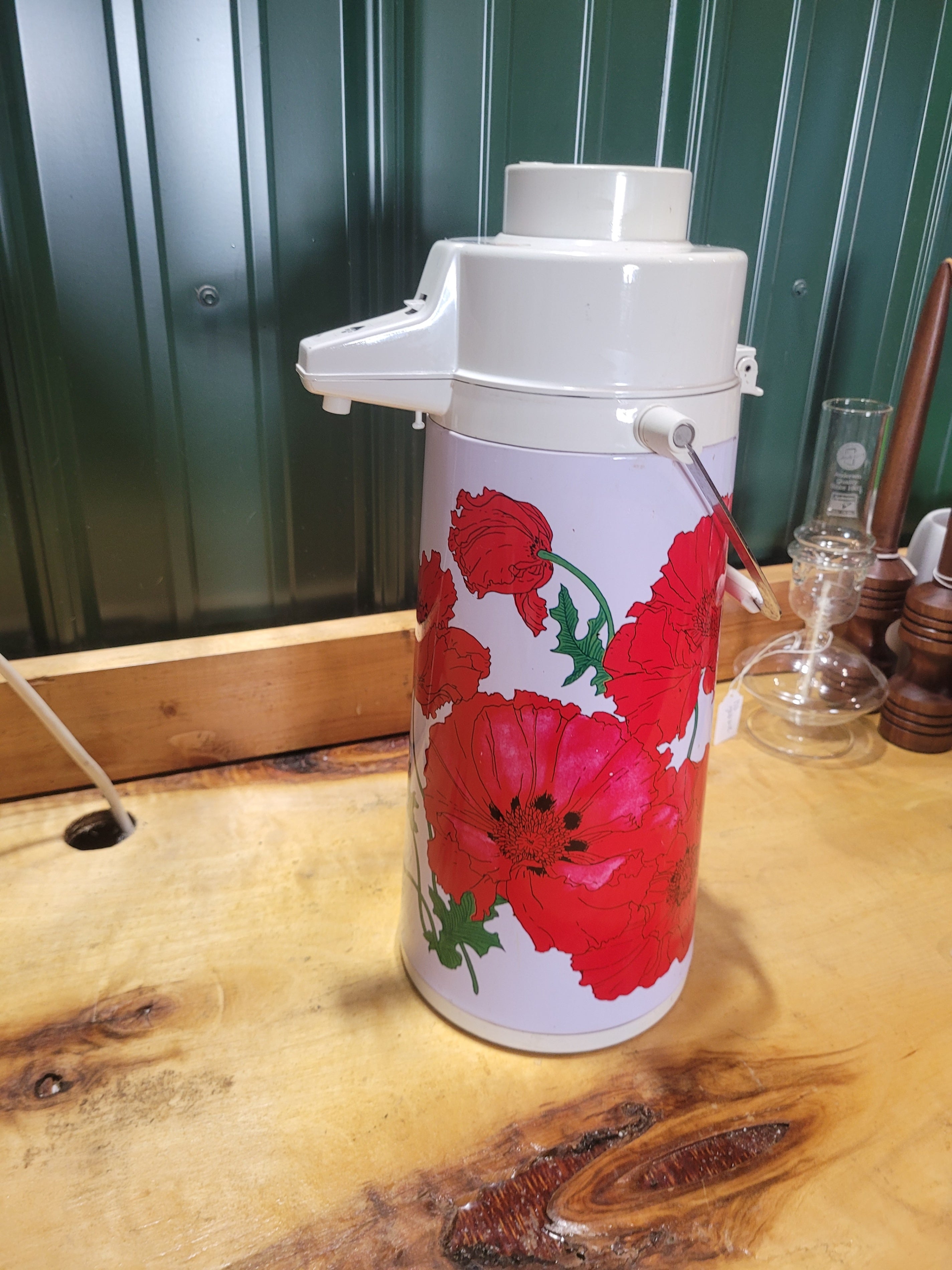 Vintage Floral Pump Thermos Coffee Server – Red Poppy Design - Image 2