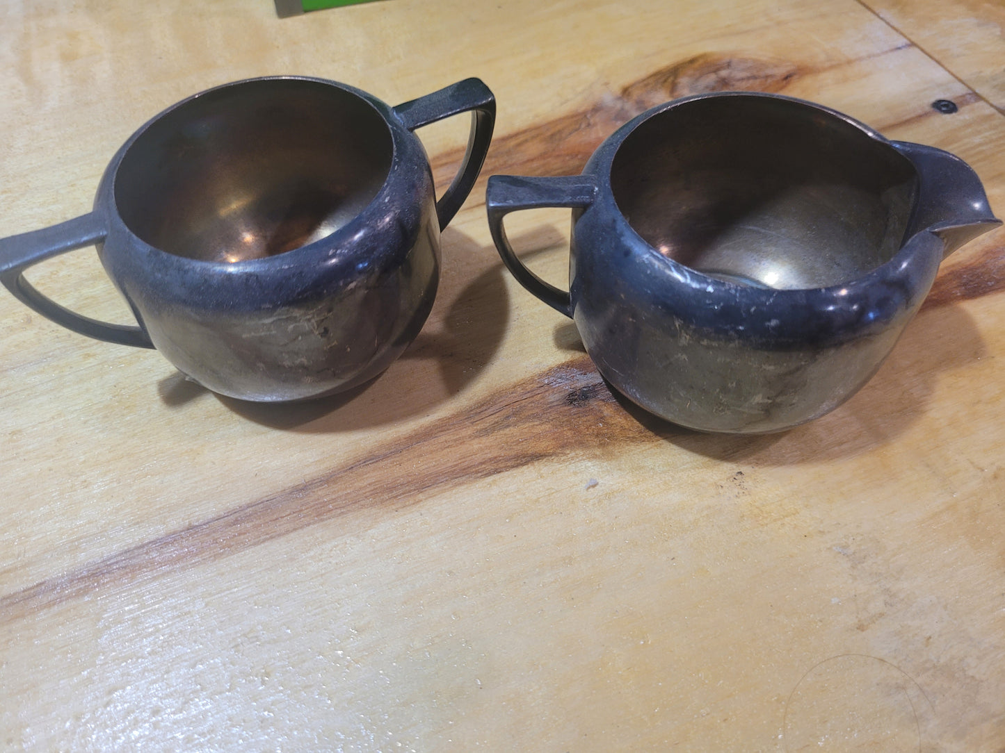 Vintage Wilton Armetale Sugar Bowl & Creamer Set – Mid-Century Pewter Serveware