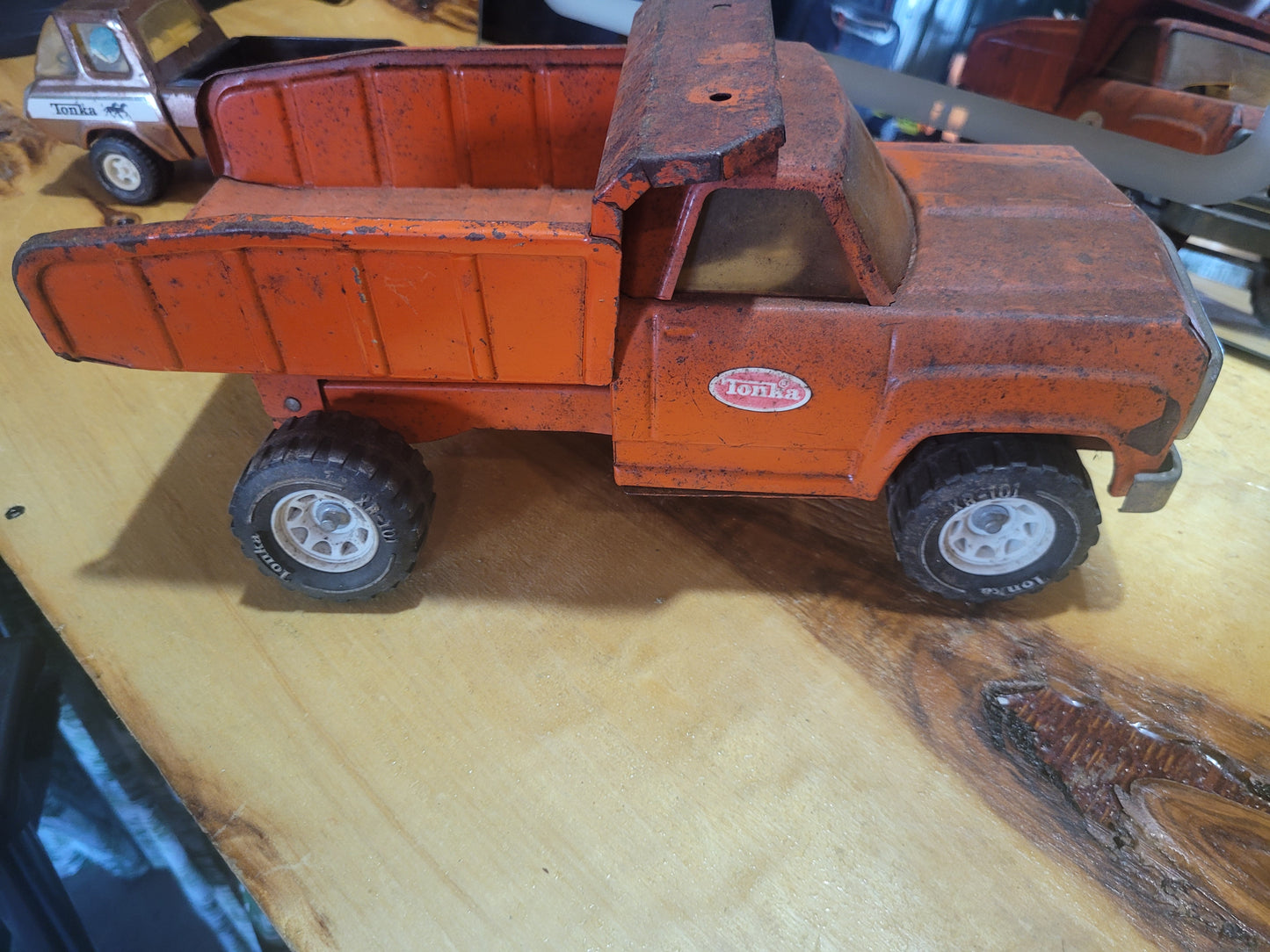 Vintage Tonka Pressed Steel Dump Truck – Orange – Classic Toy Truck