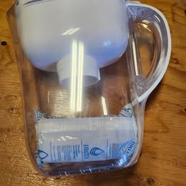 Brita Water Filter 6-Cup Water Pitcher Dispenser with Standard Water Filter - White