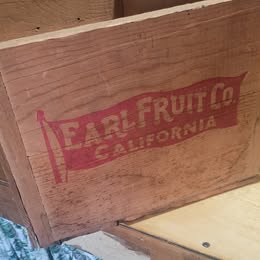 Vintage Premium Mountain Bartletts Wooden Fruit Crate – Earl Fruit Co. California