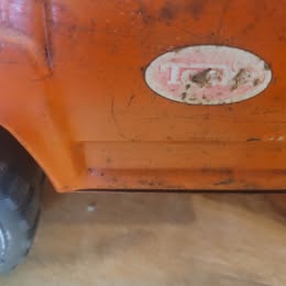 Vintage Tonka Pressed Steel Dump Truck – Orange – Classic Toy Truck